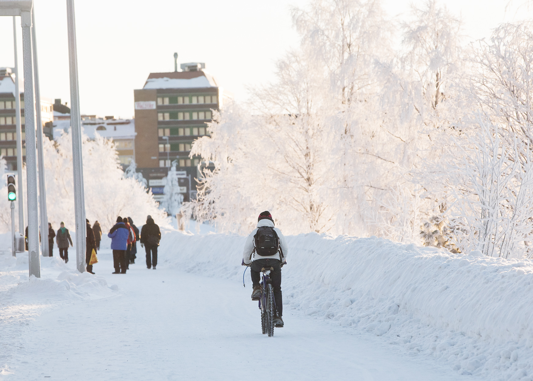 Vintercyklist på Luleås gator