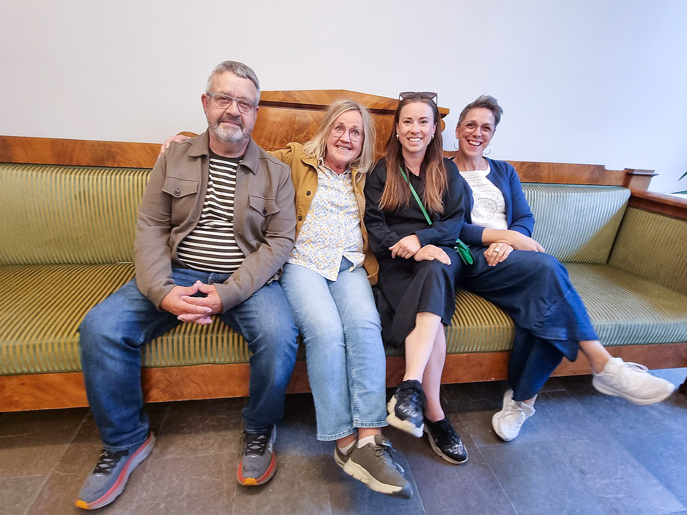 Forskaren Gunnar Jonsson, teknikpedagogen Marianne Nilsson från Teknikens Hus samt processledarna Carolin Svanström och Linda Englund har i sitt projekt jobbat med hur man kan väcka barns nyfikenhet av naturvetenskap redan i förskolan.