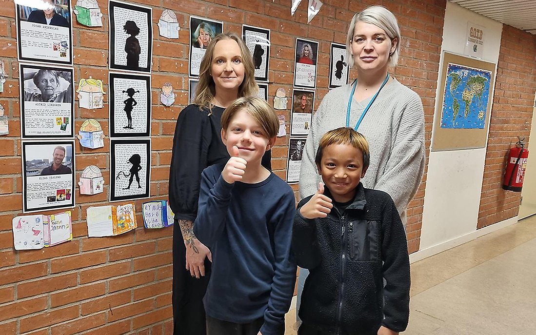 Enhetschef Maria Lampinen, lärare Sandra Johansson och eleverna Frans Blomkvist och Oskar Parsin