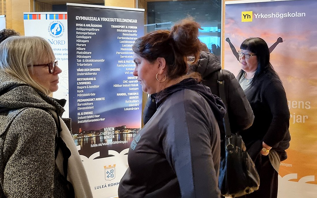 Vuxenutbildningen och Yrkeshögskolans monter.