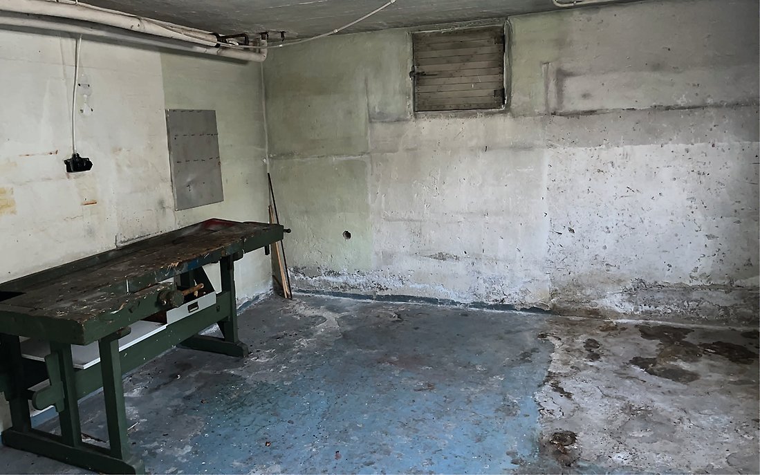 Bild på tidigare snickarbon i källaren.