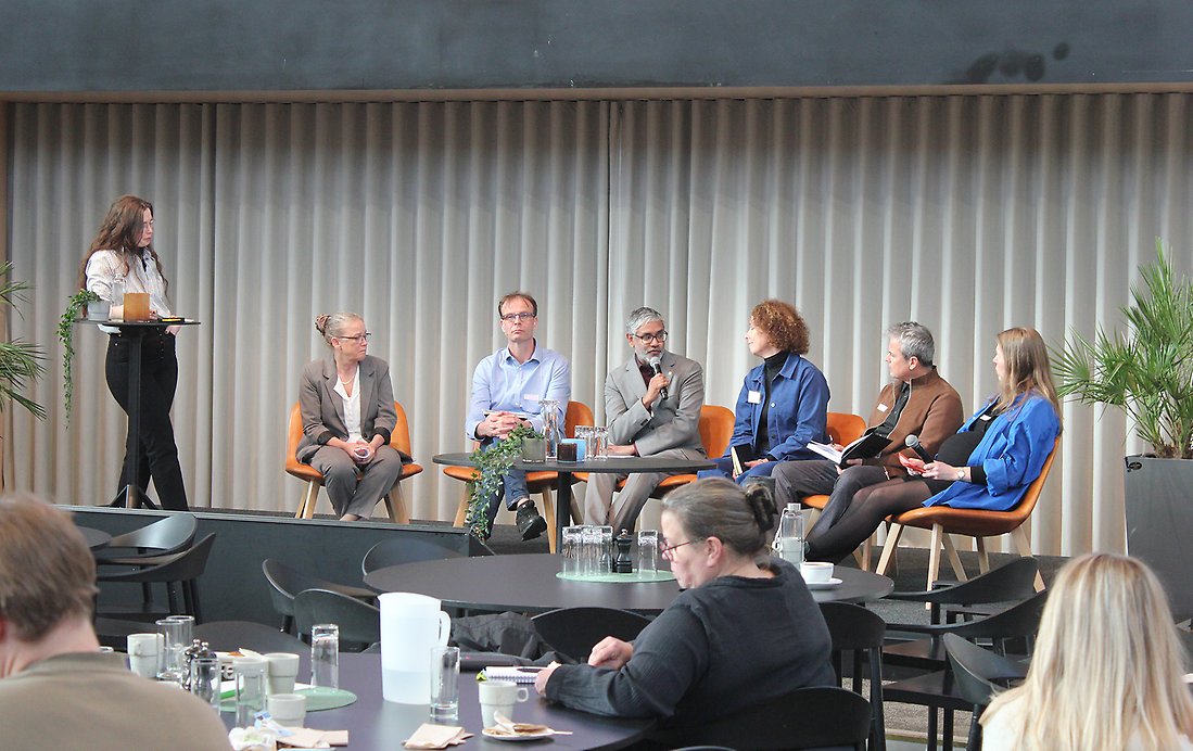 Ett panelsamtal med flera av dagens talare fick avsluta konferensen.