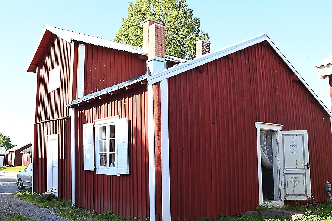Tvåkammarstugan har genomgått en rejäl upprustning och nu ser framtiden ljus ut.